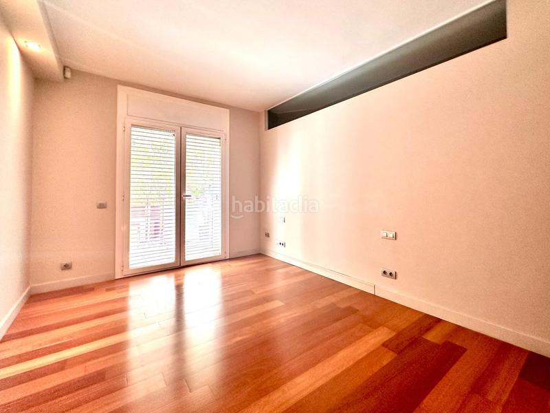 Foto fda0e50f-1248-4e46-b876-0ee5f78e6c9e. Piso en Putget - Farró Barcelona