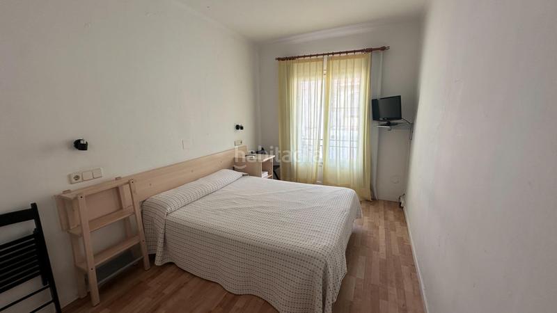 Foto e3c6cad4-fca8-4b21-9024-c4ab7b2aaea8. Edificio in l´Estartit poble Estartit