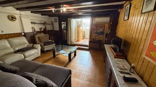 Dachwohnung  Calle tallers. Encantador tico ubicado en el vibrante corazn de barcelona