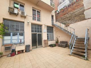 Geschäftsraum in Llatí. Oportunidad local de 450 metros, con cocina y salida de humos y