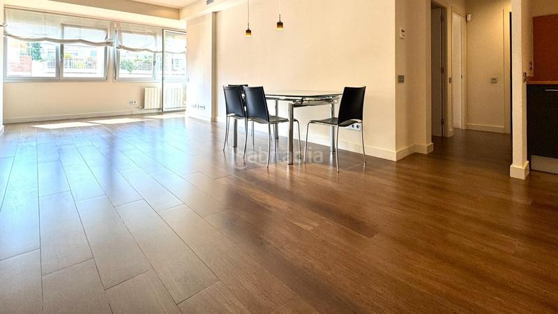 Foto 1ba84637-e59e-44eb-a658-1a3d776ed6fa. Piso  en venta alto y reformado con terraza en finca con ascensor yconserje, junto a francesc macia y hospital clínic en Barcelona