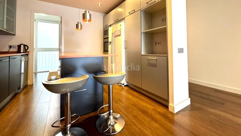 Foto 2d2e9d71-8851-45aa-a4eb-becd07c41ec5. Piso  en venta alto y reformado con terraza en finca con ascensor yconserje, junto a francesc macia y hospital clínic en Barcelona