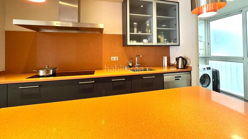 Foto 4fffa82a-6f57-4e8a-8a34-2ae19e9d9914. Piso  en venta alto y reformado con terraza en finca con ascensor yconserje, junto a francesc macia y hospital clínic en Barcelona