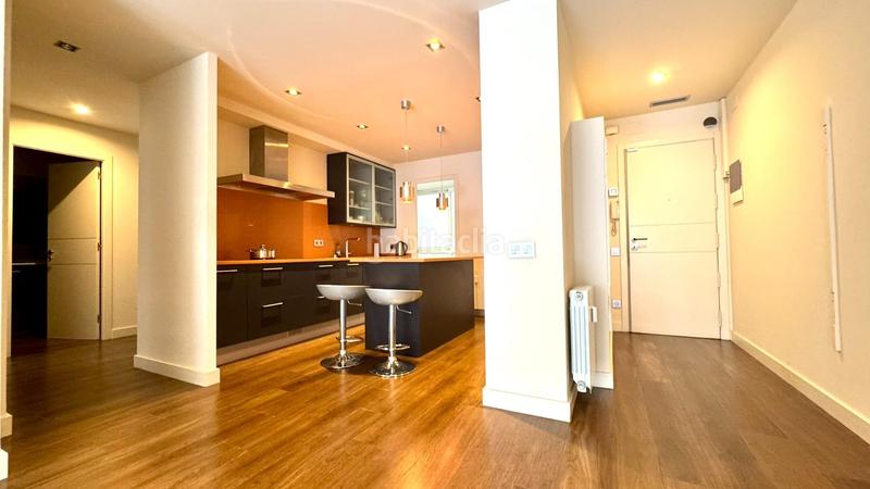 Foto ca759ba2-14a5-41cd-8901-59cfc6112df2. Piso  en venta alto y reformado con terraza en finca con ascensor yconserje, junto a francesc macia y hospital clínic en Barcelona