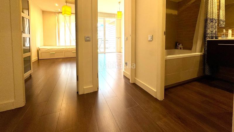 Foto cc9505ca-a58c-4081-b535-4d52f5486086. Piso  en venta alto y reformado con terraza en finca con ascensor yconserje, junto a francesc macia y hospital clínic en Barcelona