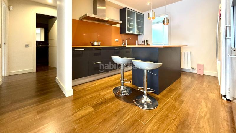 Foto e36a0e95-0f37-4d81-a32c-ea96abbd7691. Piso  en venta alto y reformado con terraza en finca con ascensor yconserje, junto a francesc macia y hospital clínic en Barcelona
