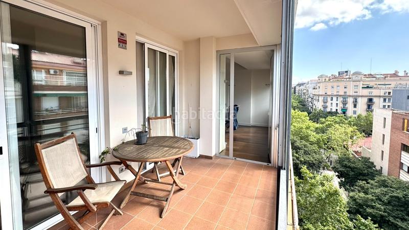 Foto e6da1fac-404e-4c48-b33e-d8be3bf9d730. Piso  en venta alto y reformado con terraza en finca con ascensor yconserje, junto a francesc macia y hospital clínic en Barcelona