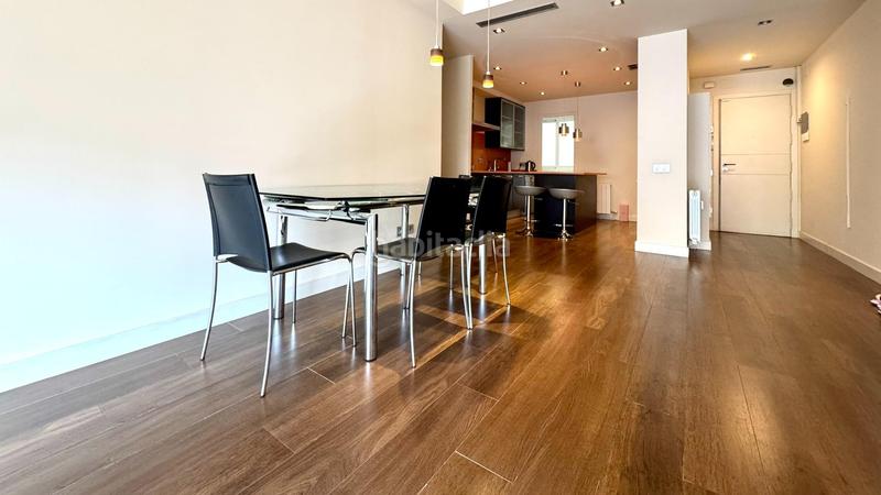 Foto f47ac595-37d5-4765-a8b3-5ac3b51bc1ff. Piso  en venta alto y reformado con terraza en finca con ascensor yconserje, junto a francesc macia y hospital clínic en Barcelona