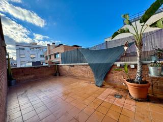 Lloguer Àtic  Calle bacardí, 7, hospitalet de llobregat. Piso 3 hab con terraza de 30 m2  parking  junto ciudad de la jus