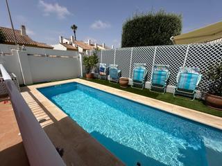 Maison à Pueblo Latino. Casa en la zona de torre de la horadada