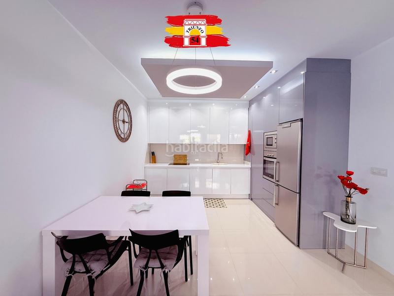 Foto 055c6e4c-ef33-4468-aca8-c648958cef47. Casa con piscina in Pueblo Latino Pilar de la Horadada