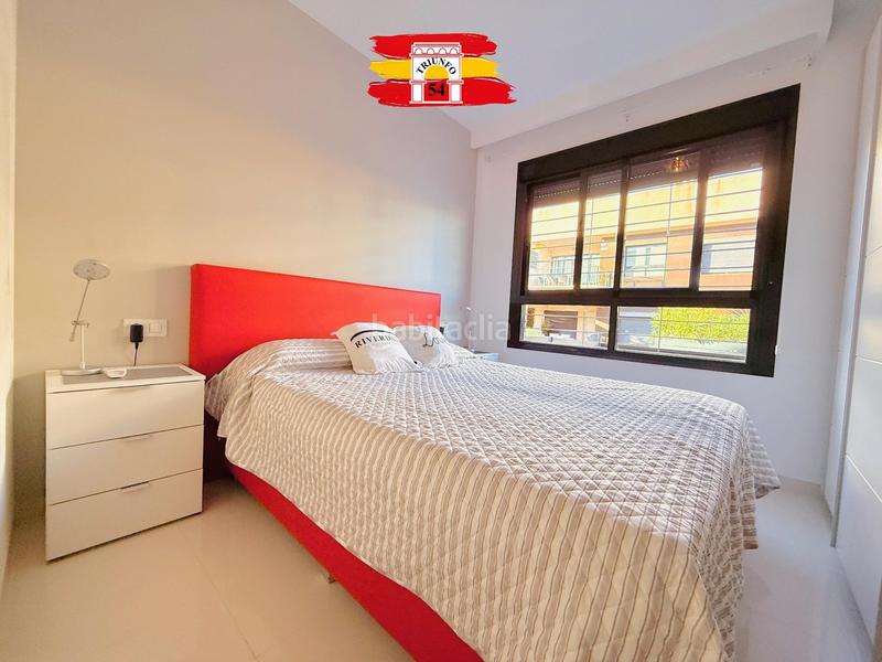 Foto 137c335b-60f3-448e-bcd3-1f9d22fb5638. Casa con piscina in Pueblo Latino Pilar de la Horadada