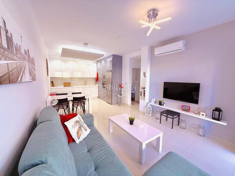 Foto 22a41260-7a6a-4525-b765-528c3d08d544. Haus mit pool in Pueblo Latino Pilar de la Horadada