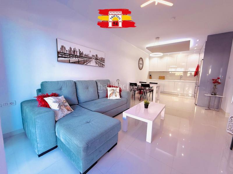 Foto 77c17e50-fa25-4a78-b06a-88854d694f4e. Casa con piscina in Pueblo Latino Pilar de la Horadada