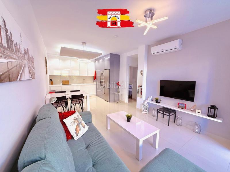 Foto ba29a030-4ae6-4552-b6dc-7dae165283ec. Casa con piscina in Pueblo Latino Pilar de la Horadada