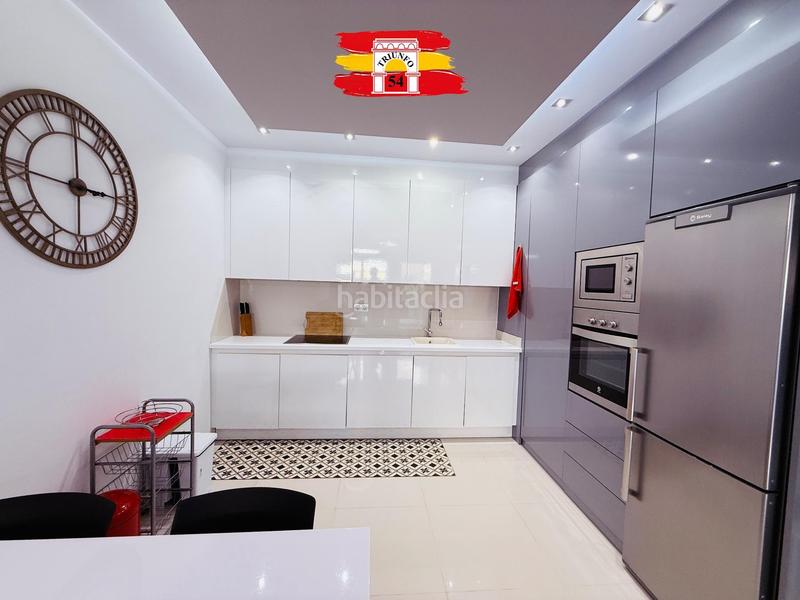 Foto d93554ea-4db4-44fa-864d-0051a08869f1. Casa con piscina in Pueblo Latino Pilar de la Horadada