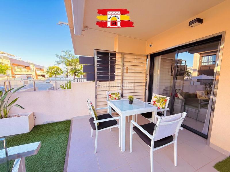 Foto e5ddfb59-dbdb-4b23-b3f7-97dcf41ad2f8. Casa con piscina in Pueblo Latino Pilar de la Horadada