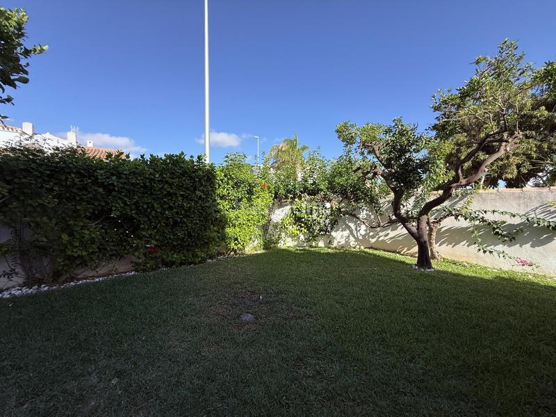 Foto 6ddf9375-c9b0-42bf-b01e-590425e6c2c5. Planta baja bungalow planta baja urbanización Pueblo Latino en Pilar de la Horadada