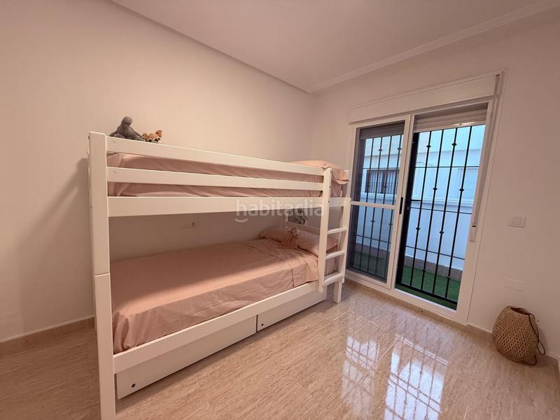 Foto 70e6bc01-da38-4970-8343-d3c21dcf7b02. Casa con piscina in Cortes-Huertas Madrid