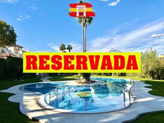 Pis  Urbanizacion riomar iv. Primer piso con piscina comunitaria en riomar