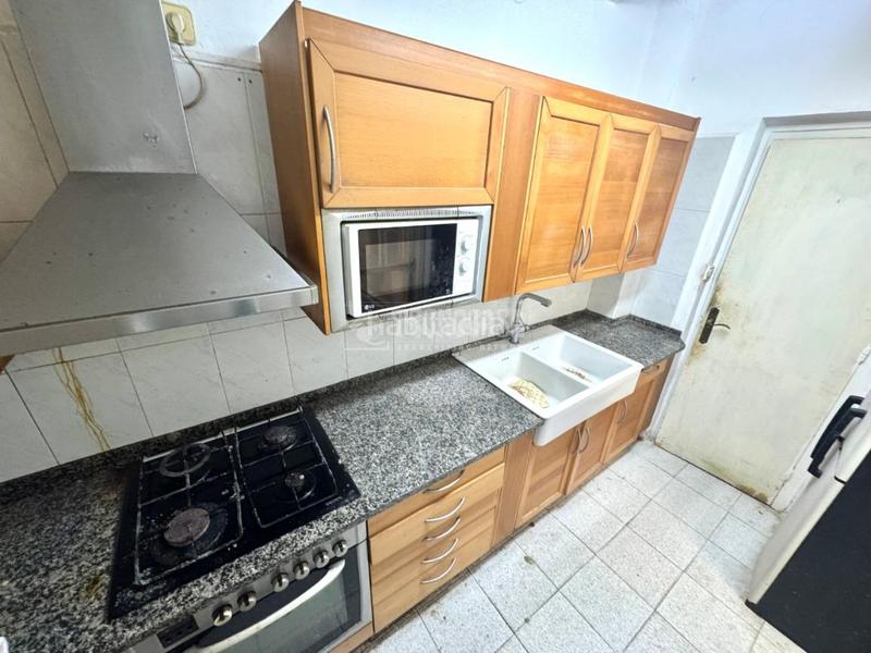 Foto 11902297-356c-4693-831b-15bd308b6365. Casa aparellada a Banyeres Premià de Mar