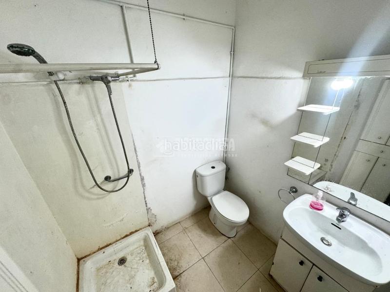 Foto a892c985-7e7c-4c40-ae59-bfe1a0d6b07d. Casa aparellada a Banyeres Premià de Mar