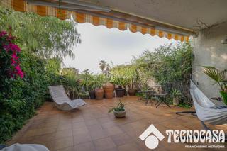 Casa aparellada a Premià de Dalt. Casa en venta en premià de dalt