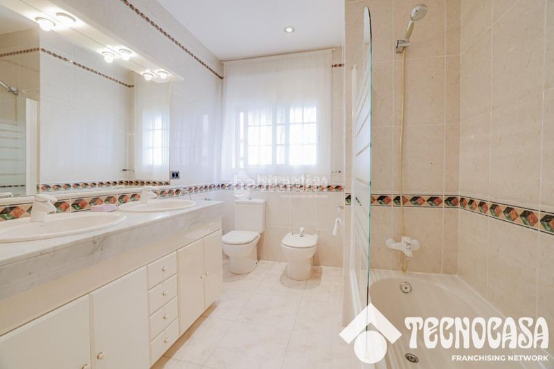 Foto 978a3b9a-7cfc-4906-a91d-37abf1f93be1. Casa a Zona Alta Premià de Mar