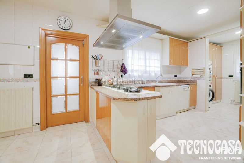 Foto b9788dd5-843b-403a-82f4-48b2a5eed397. Casa a Zona Alta Premià de Mar