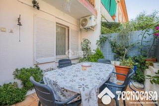 Casa bifamiliare in Premià de Dalt. Casa en venta en premià de dalt