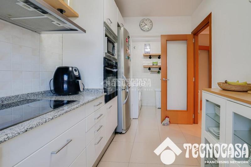 Foto 2e23bd41-5ea3-40cf-a086-91a9659a0792. Piso  en venta en Eixample Mataró