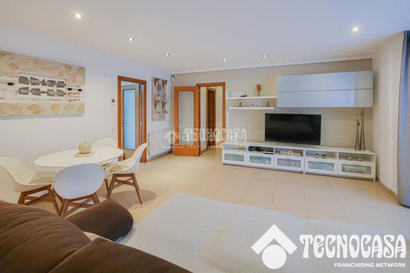 Foto eaac2fb1-c2fa-42ac-9f91-62c9fc54cb39. Piso  en venta en Eixample Mataró