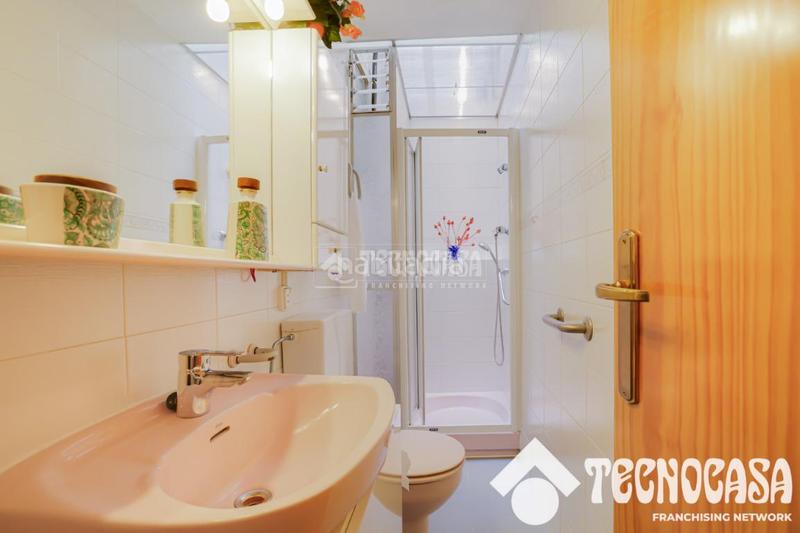 Foto b2b0f2ad-0e58-4025-8d05-6d4c4dee0670. Casa pareada casa en venta en Havana Mataró