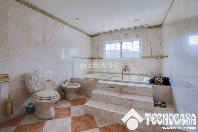 Foto 12a8fa7c-e400-4161-b5e6-ea2233b7cd3d. Casa amb aparcament a Urbanitzacions Argentona