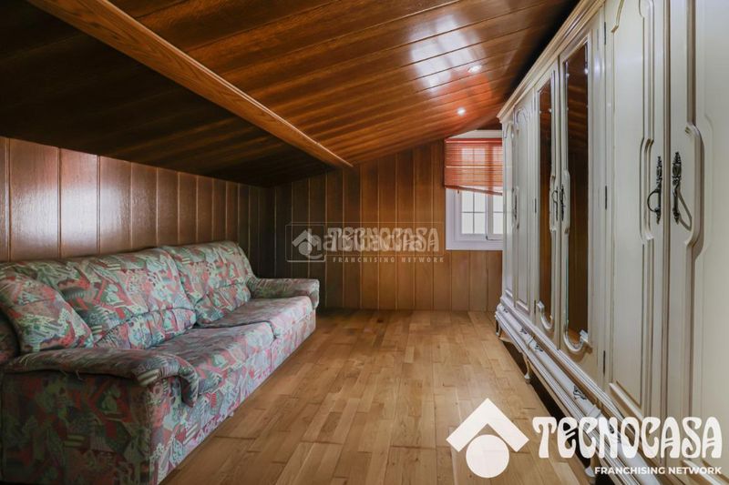 Foto 858cd81f-ed3c-4fb8-845a-9c07876dd663. Casa amb aparcament a Urbanitzacions Argentona
