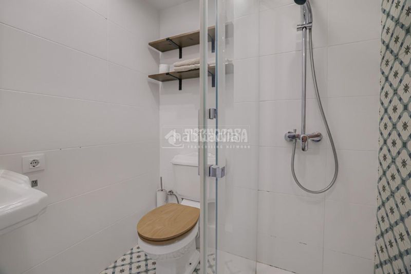 Foto 15fe35df-aefc-4d36-bdf9-c0ca5396e6b1. Estudi a Centre Mataró