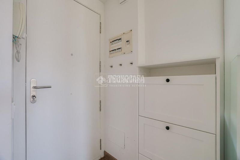 Foto 3776ff0f-8b67-46d7-b6b1-5c7ee1a9462e. Estudi a Centre Mataró