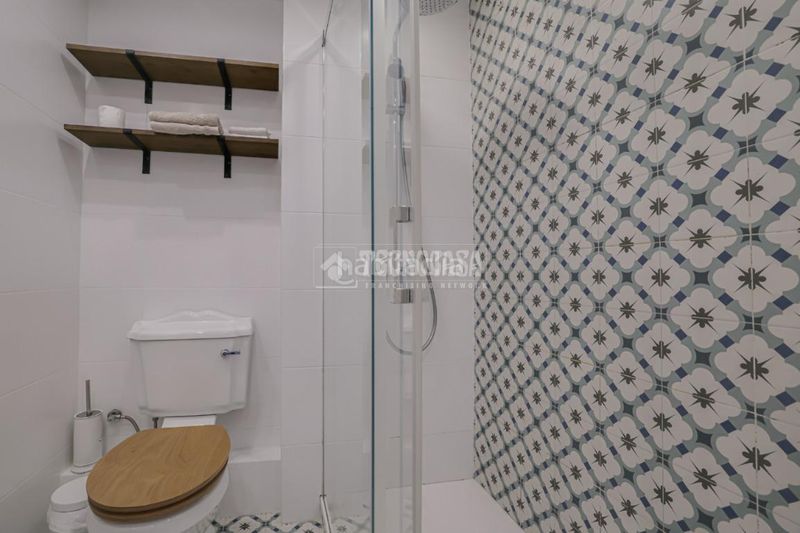 Foto 4fa5c3da-99de-4bea-9178-2c08b2af300d. Estudi a Centre Mataró