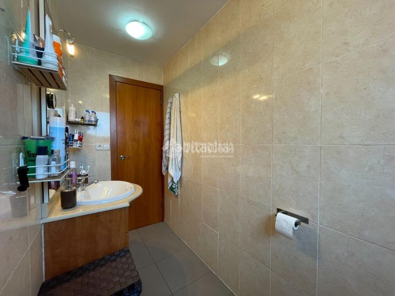 Foto d4459d3f-e3fd-457c-9718-b08e6336061d. Piso  en venta en Centre Mataró