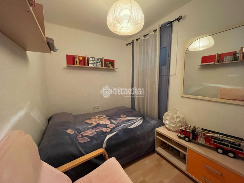 Foto e382cf95-47ad-4380-83dc-27a2dee8b721. Piso  en venta en Centre Mataró