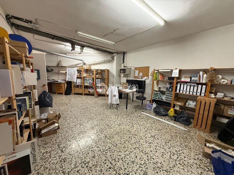 Foto 076134f2-97e0-4a87-82cf-2a844ad2d1be. Local comercial a Peramàs Mataró