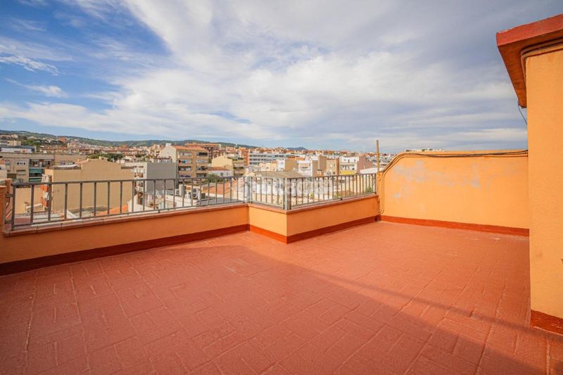 Foto e7a0c44e-123e-4881-b019-5baaf5b38614. Pis a Centre Mataró