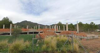Terreny residencial a Calle cirerer 4. Parcela urbana en obras de 1.900 m2 en marxuquera
