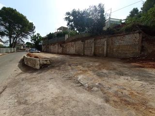 Terreno residencial en Urbanizacion reprimala urb 210. Parcela en villalonga  junto al río y con gran potencial residen
