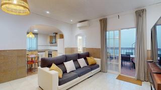 Haus  Calle padilla. Casa reformada en grao de gandía