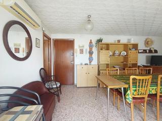 Apartment in Bellreguard. Luminoso apartamento a tan solo 150 metros del mar en playa de b