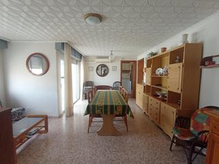 Apartamento en Bellreguard. Luminoso piso en cuarta planta sin ascensor a tan solo 150 metro
