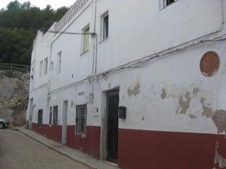 Haus in Calle costera del corralet 2. Casa de pueblo en oliva