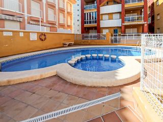 Erdgeschoss  Mar mediterrania de la. Planta baja con piscina y parking en primera linea de playa de m