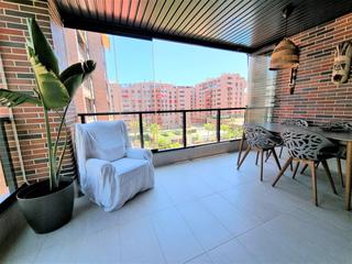 Appartement à Carrer catedratic abelardo rigual 2. Piso de lujo, urbanización alto standing de alicante, cabo huert